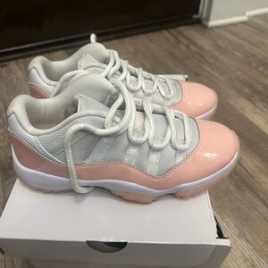 Jordan Low woman Pink grey/White Sneakers